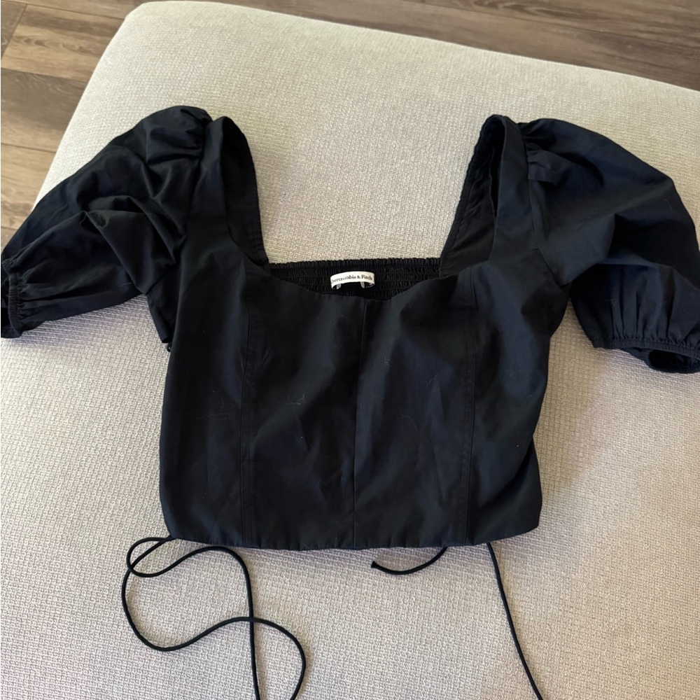 Abercrombie & Fitch Black Puff Sleeve Crop Blouse